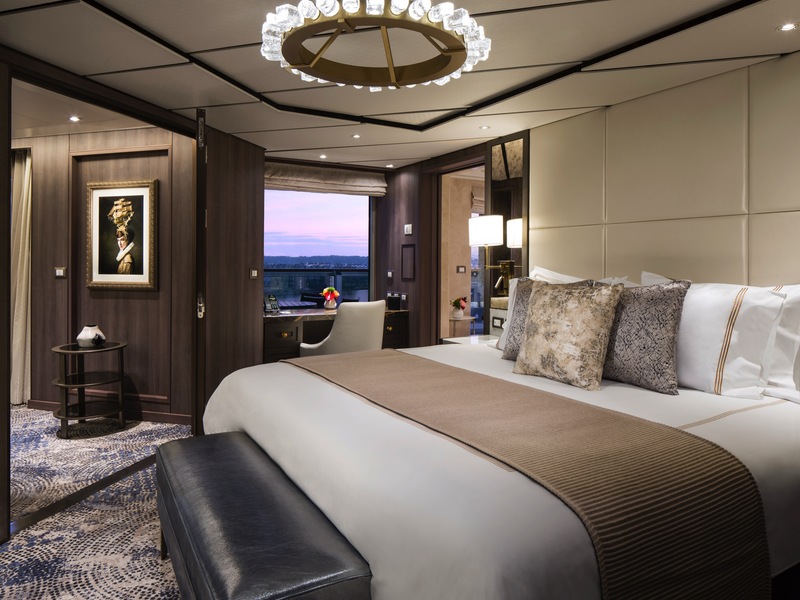 Pinnacle Suite
